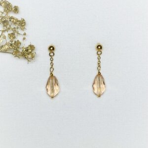 124-Mon-Couleur-sieraden-by-Alinde-oorbellen-gouden-oorstekers-ketting-facet-druppel-champagne