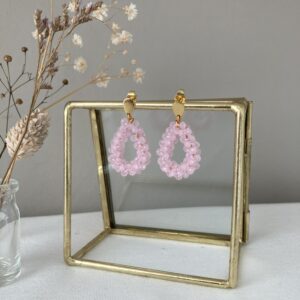 185-Mon-Couleur-sieraden-by-Alinde-druppeloorbellen-facet-lichtroze-geregen_RVS-goud