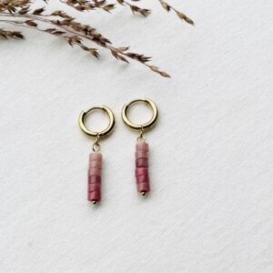 RVS gouden creolen met roze rood jaspis disc kraaltjes van natuursteen