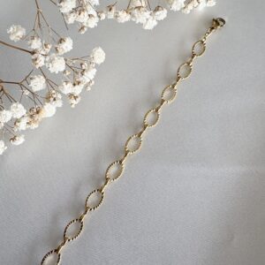 748 - Mon-Couleur-sieraden-by-Alinde_armband-RVS-goud-ovaal-geribbeld